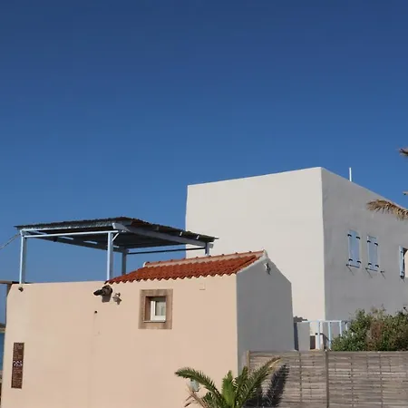 Diakofti Beachfront Villa Kíthira