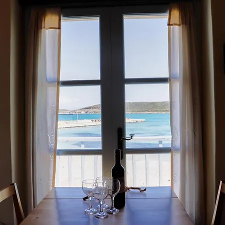 Diakofti Beachfront Kýthira