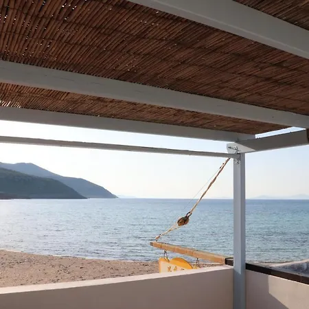 Villa Diakofti Beachfront